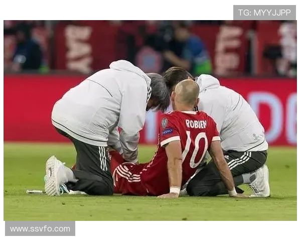 因卡皮耶肩伤缺阵暂别球队萨尔蒙有望迎来英联杯首秀关键战舞台一线队